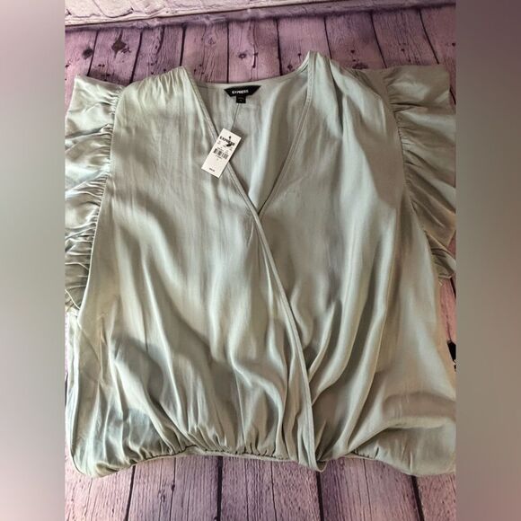 NWT Express Sage Green Flutter Sleeve Dreamy Romantic Surplice Thong Bodysuit L - Picture 3 of 7